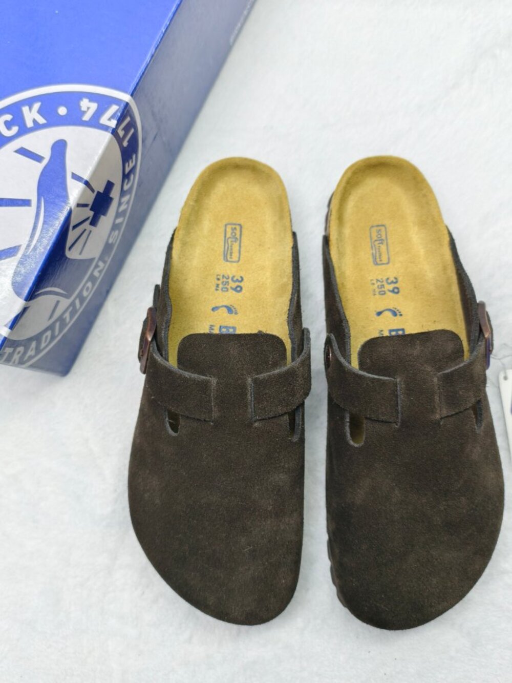 💝Women's Mocha Suede Birkenstock Boston Shoes - Narrow Fit - Picture 2 of 5